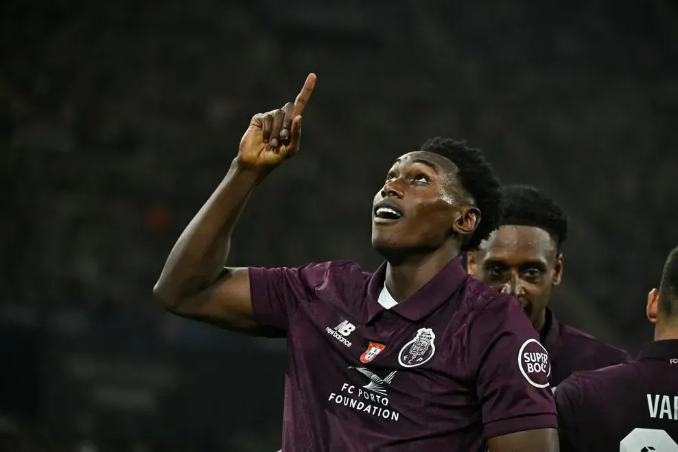 Samu destacado após estreia na 'Champions'